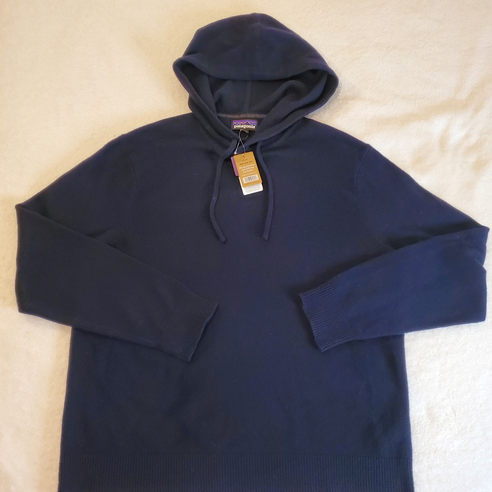 Patagonia Cashmere Men's Navy Hoodie. New With Tags. Large
